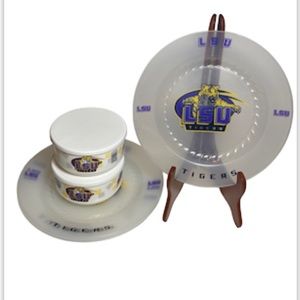 Lot of NCAA LSU Tigers Plastic 7 Plates and 2 Storage Cups/Bowls With Lids